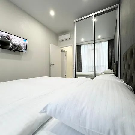 Sea Pearl Luxury Odessza