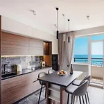 Lägenhet Sea Pearl Luxury